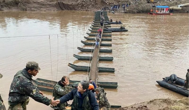 Ponte provisória do Exército