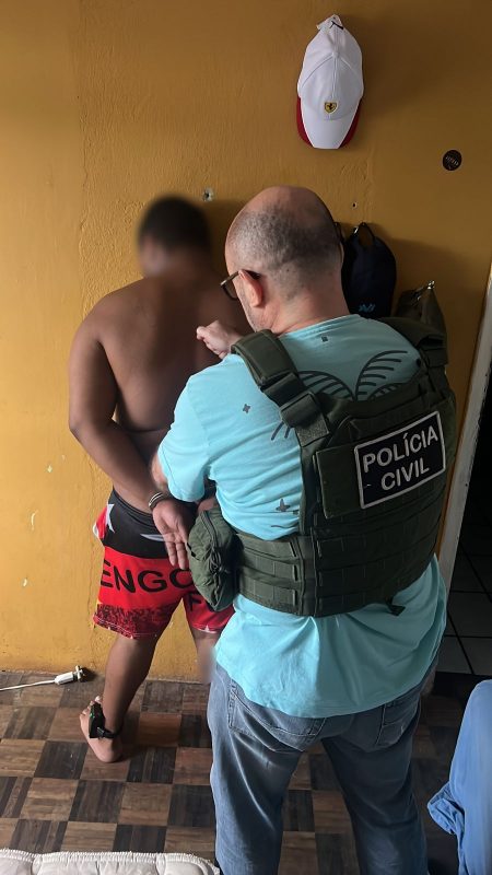Suspeito foi preso na pr&oacute;pria casa em Blumenau – Foto: Pol&iacute;cia Civil/Reprodu&ccedil;&atilde;o ND