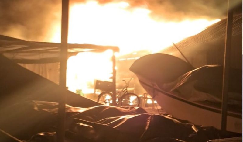 Fogo come&ccedil;ou de madrugada – Foto: Reprodu&ccedil;&atilde;o/ND