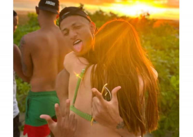 Richarlison com a nova namorada – Foto: Foto: Divulga&ccedil;&atilde;o/Redes Sociais