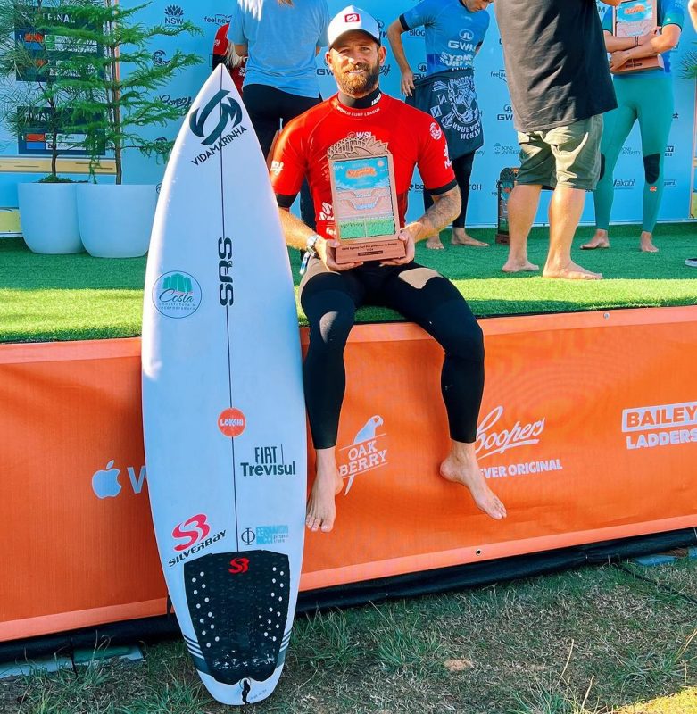 Surfista Alejo Muniz foi vice na Austrália