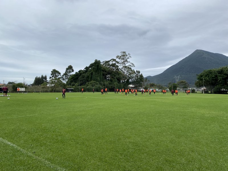 Treino desta ter&ccedil;a-feira (14) foi aberto nos movimentos iniciais &agrave; imprensa – Foto: JP Bianchi/ND