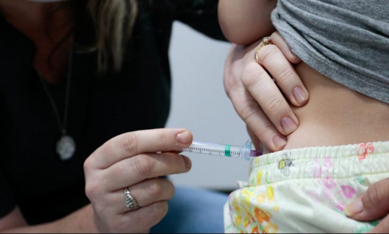 Vacina contra gripe será aplicada em shoppings de Joinville neste sábado