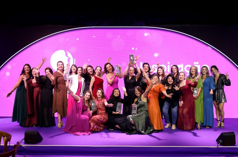 Lideranças femininas recebem prêmio por projetos de impacto em SC, ES e CE