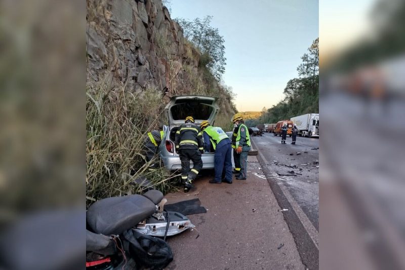 após acidente, homem morre na BR-282