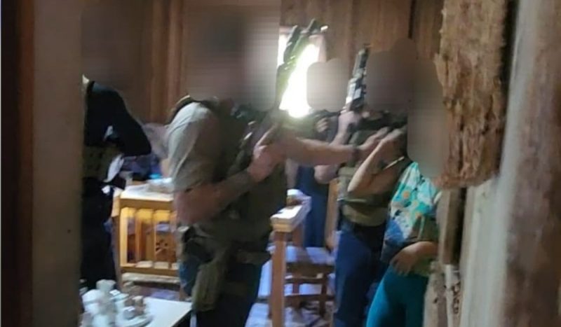 Adolescente estava em cativeiro em Ermo