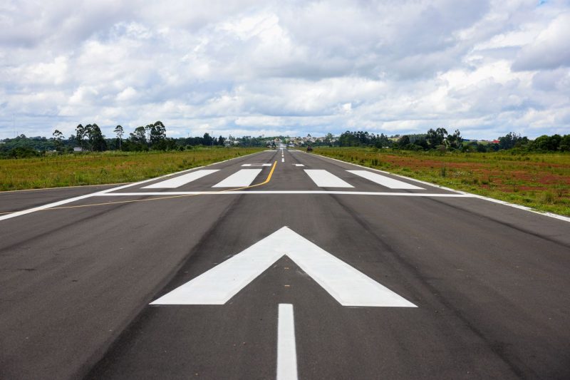 Governo renova convênio de gestão de 3 aeroportos de SC; saiba quais