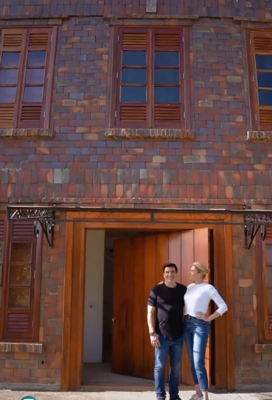  Ana Hickmann e Edu Guedes mostram mansão onde vão morar juntos