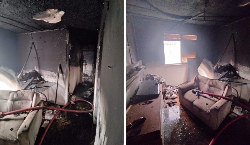 foto mostra sala do apartamento destruído pelas chamas