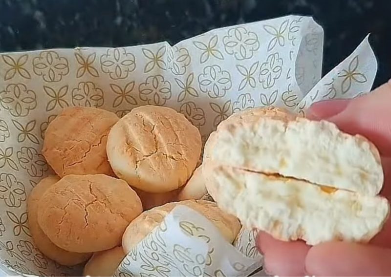 Bolachas prontas ficam levemente adocicadas e rendem bastante – Foto: Reprodu&ccedil;&atilde;o