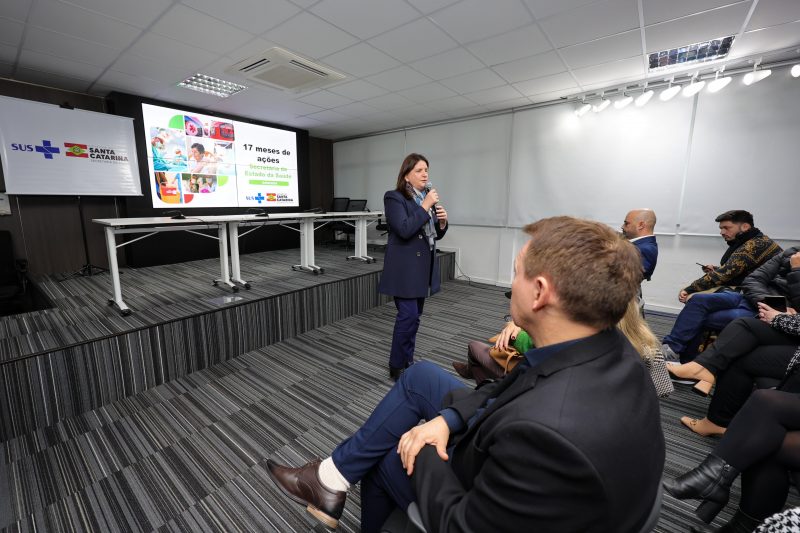 Carmen Zanotto destaca os desafios dos 17 meses de gest&atilde;o – Foto: Roberto Zacarias/Secom/ND