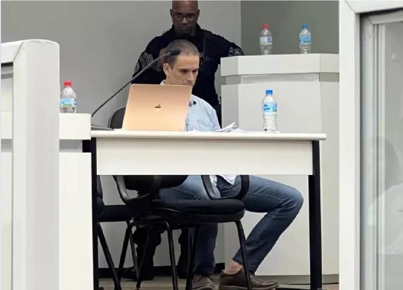 Foto de Kelber durante julgamento em novembro de 2023