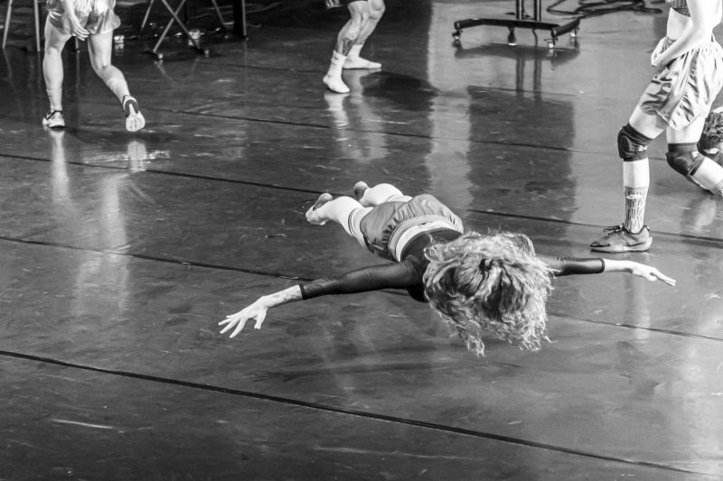 Espet&aacute;culo “Eu N&atilde;o Sou S&oacute; Eu em Mim”, Grupo Cena 11 – Foto: CRISTIANO PRIM/Divulga&ccedil;ao