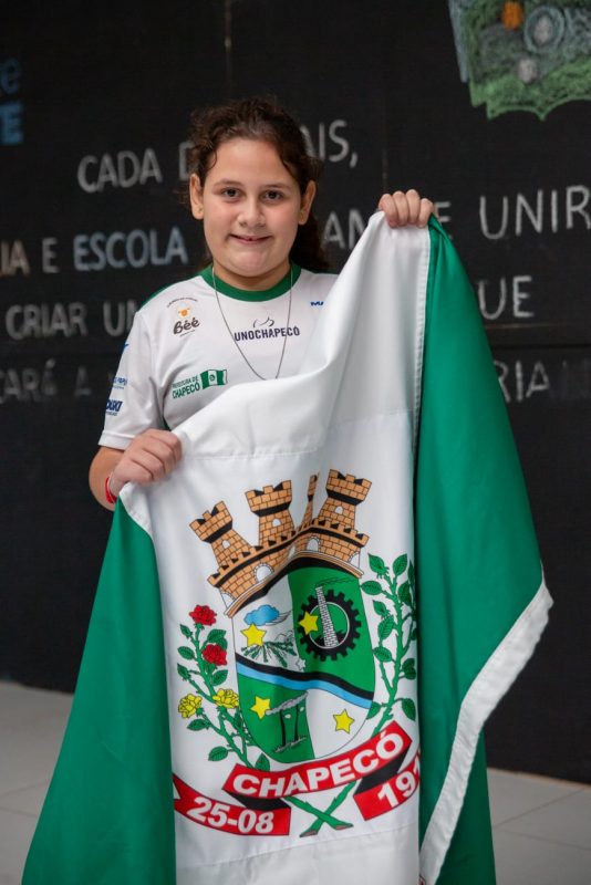 Nath&aacute;lia Favero Catafesta, do 4&ordm; ano, da EBM Jardim do Lago, conquistou o ouro. – Foto: PMC/Reprodu&ccedil;&atilde;o/ND