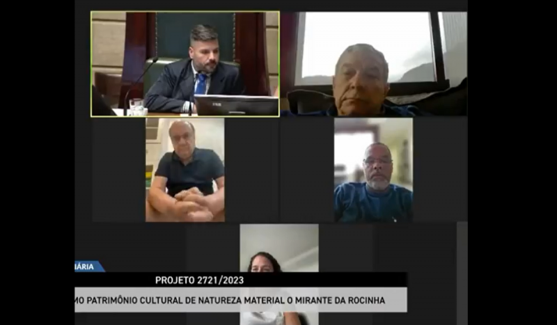 Cesar Mais foi flagrado em vaso sanit&aacute;rio durante sess&atilde;o da C&acirc;mara – Foto: Reprodu&ccedil;&atilde;o/C&acirc;mara de Vereadores do RJ/ND