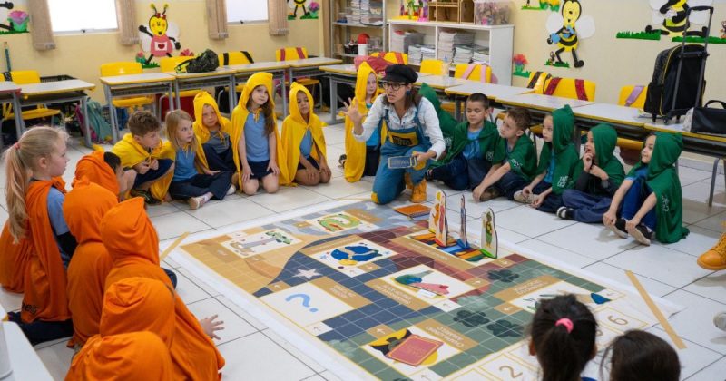 Fábrica de Leitores leva arte e educação às crianças nas escolas públicas de Santa Catarina