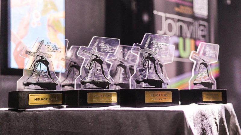 Festival Internacional de Cinema de Joinville premia grandes obras em noite dos campeões