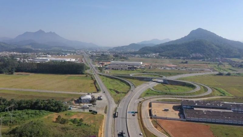 Rodovia da BR-280 em Guaramirim, vista de cima