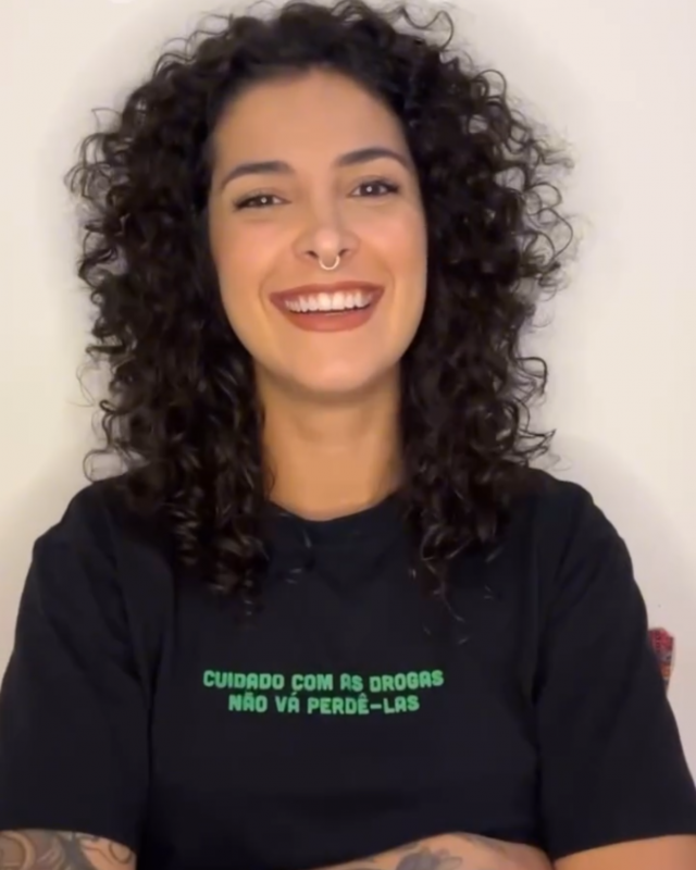 A humorista catarinense Giovana Fagundes esteve envolvida em pol&ecirc;mica ap&oacute;s criticar uma “tradwife” – Foto: Reprodu&ccedil;&atilde;o/Instagram