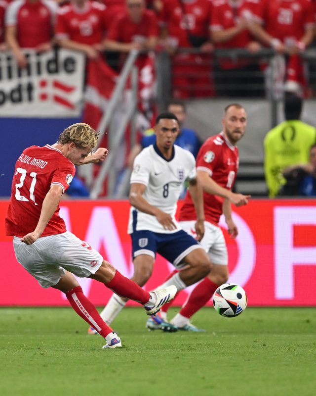 Gol da Dinamarca foi marcado por Hjulmand e marcou o empate do time contra a Inglaterra