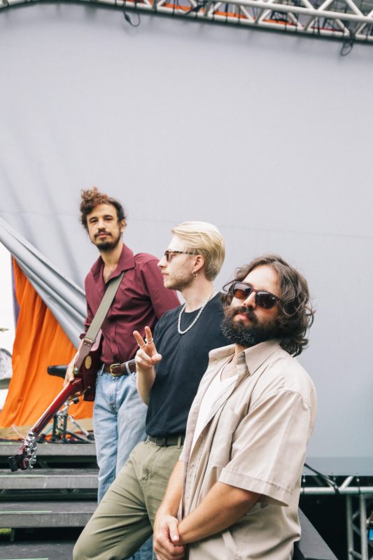 &ldquo;Ticket para Levita&ccedil;&atilde;o – Uma (segunda) Viv&ecirc;ncia Grillo e os Mosquitos&rdquo; &eacute; o outro document&aacute;rio em destaque na sess&atilde;o CineSonora desta quarta (05), no Cinema do CIC. – Foto: Amanda Ramos/Divulga&ccedil;&atilde;o