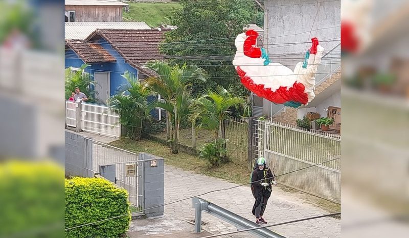 Homem conseguiu se soltar sozinho – Foto: Luciana Pereira/Reprodu&ccedil;&atilde;o/ND