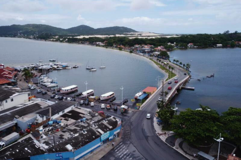 Supermercado Magia fica próximo da Lagoa da Conceição, um dos pontos turísticos da Capital catarinense