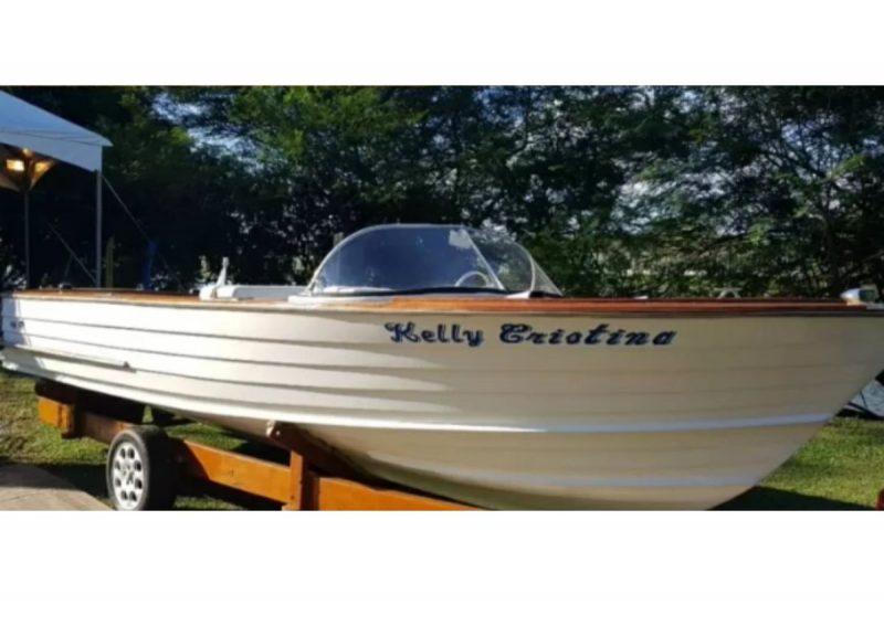 Lancha reformada que pertenceu a Pel&eacute; – Foto: Arquivo Pessoal