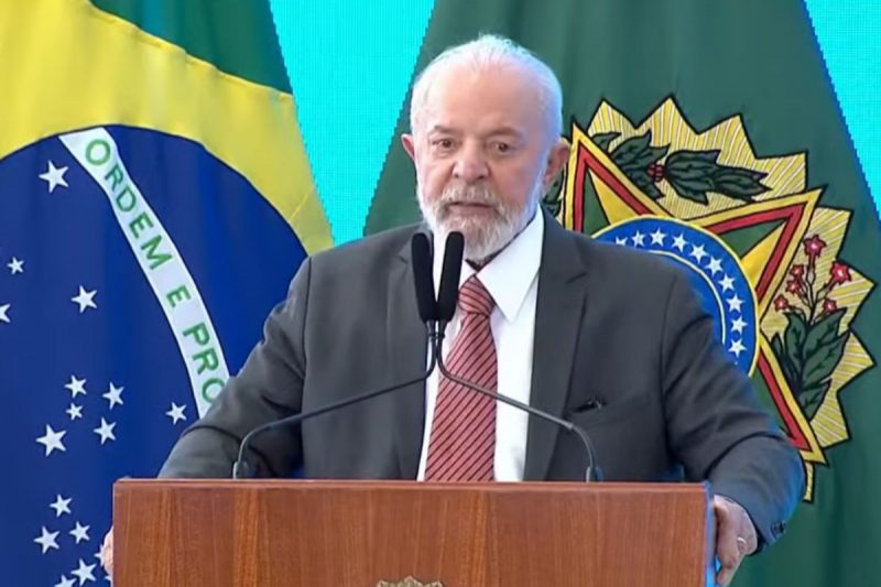 Lula na reunião com os reitores em meio à greve nas universidades