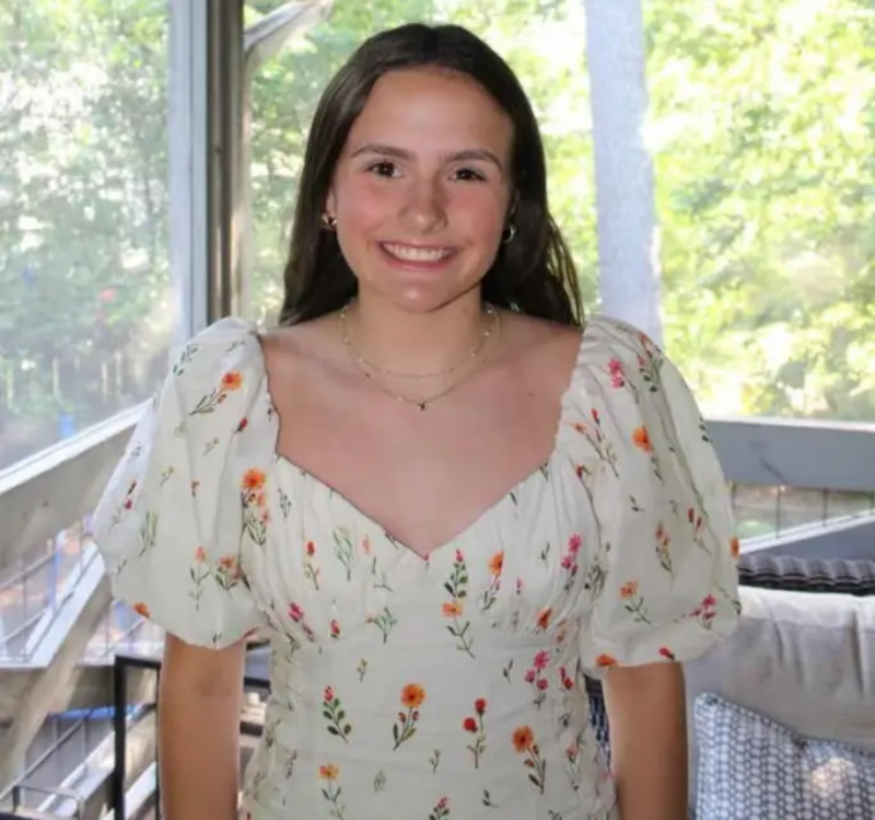 menina que sofreu ataque de tubarão