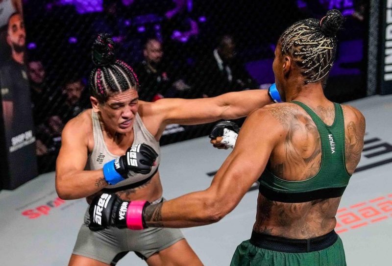 Lutadora de SC Gisele Moreira finalizou a luta no primeiro round e faturou 10 mil dólares
