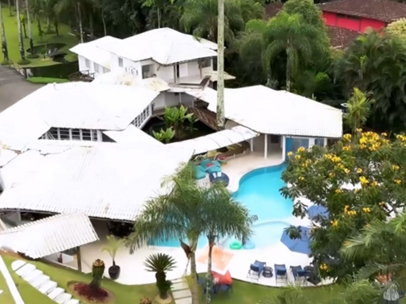Mansão luxuosa Mansão luxuosa de Virginia e Zé Felipe