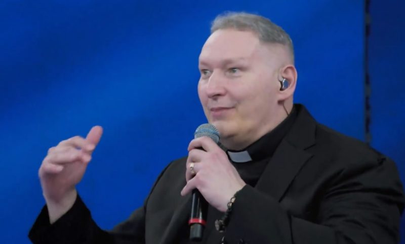 Padre Marcelo Rossi comentou vida maromba