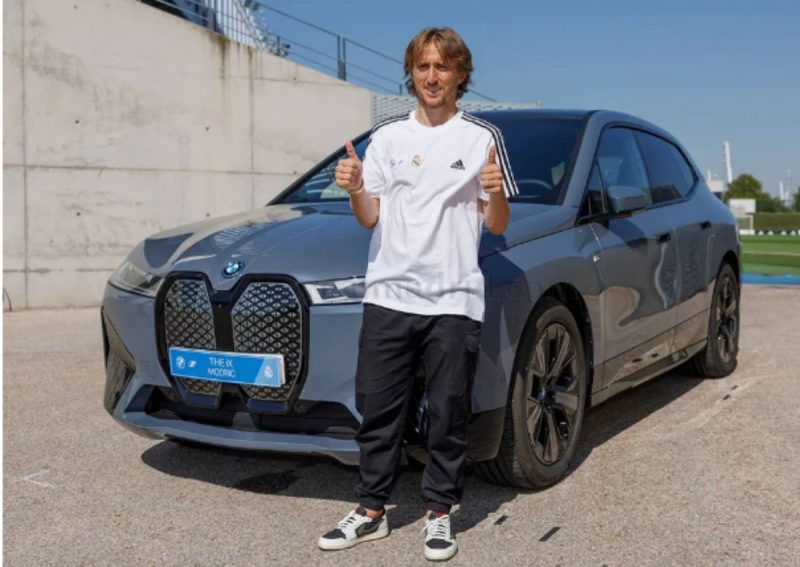 Modric tem BMW el&eacute;trica – Foto: Divulga&ccedil;&atilde;o Real Madrid