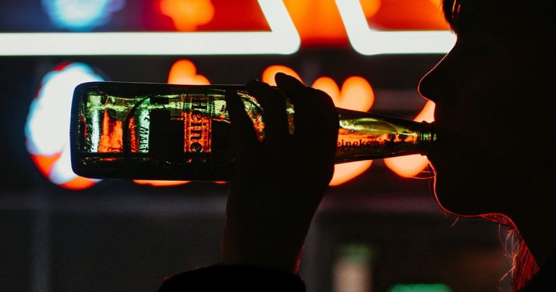 A "síndrome da fermentação intestinal" faz bactérias e fungos transformarem carboidrato em álcool