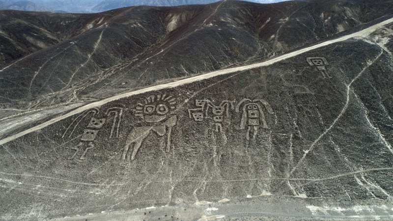 As Linhas de Nazca, desenhos gigantes feitos no deserto peruano, são um dos principais mistérios que cercam a Civilização Nazca, da qual os humanoides encontrados provavelmente faziam parte - Foto: Divulgação/Genry Bautista/Getty Images