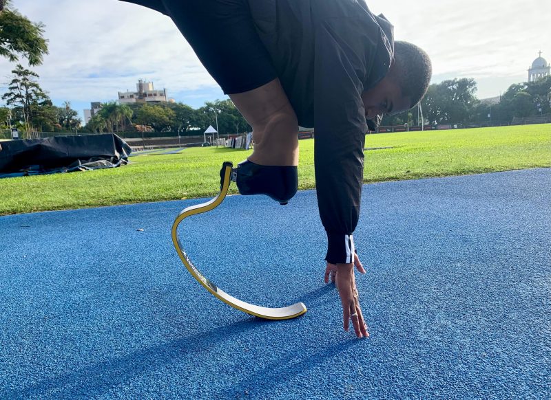 Parte do treinamento de Wallison Fortes, paratleta de atletismo