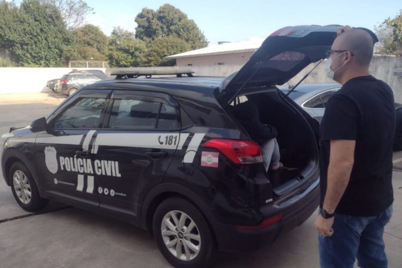 homem foi preso após ameaçar expor fotos e vídeos íntimos