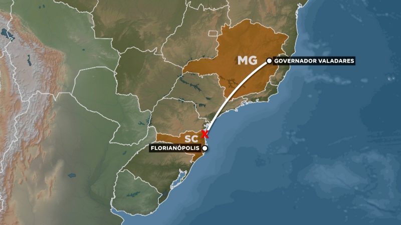 Mapa do trajeto que aeronave deveria ter feito entre MG e SC