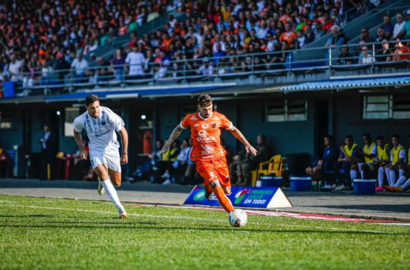 Santa Catarina segue imbat&iacute;vel: tr&ecirc;s jogos, tr&ecirc;s vit&oacute;rias e lideran&ccedil;a na classifica&ccedil;&atilde;o – Foto: Rolf Junior/Santa Catarina Clube