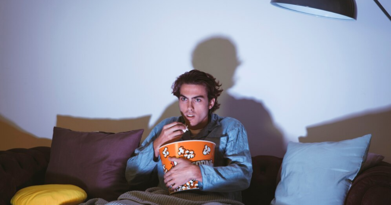 Astrólogo revela 3 séries emocionantes para assistir durante a temporada de Câncer