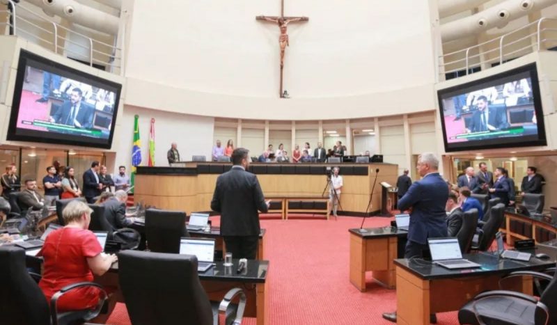 Vendas de prédios públicos em SC prevê criação de fundo de investimento