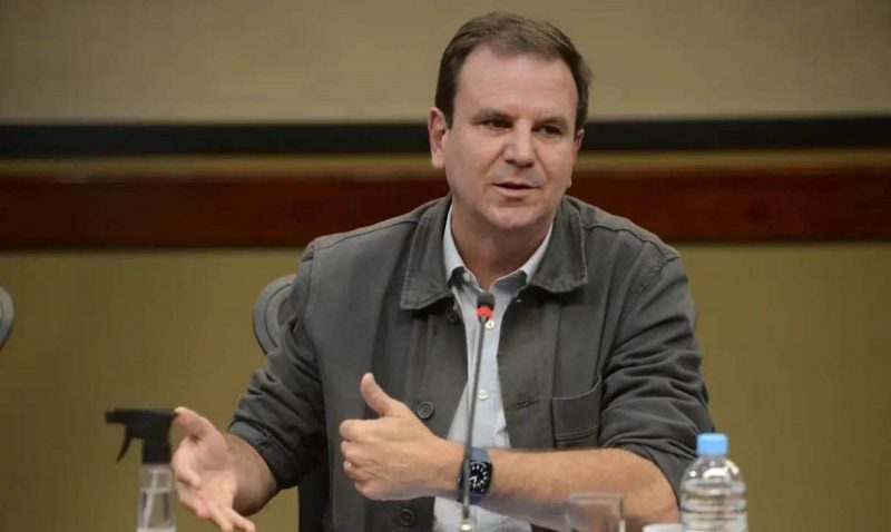 Eduardo Paes defende tornar o Rio de Janeiro capital federal honorária por entender que a cidade representa o Brasil no mundo