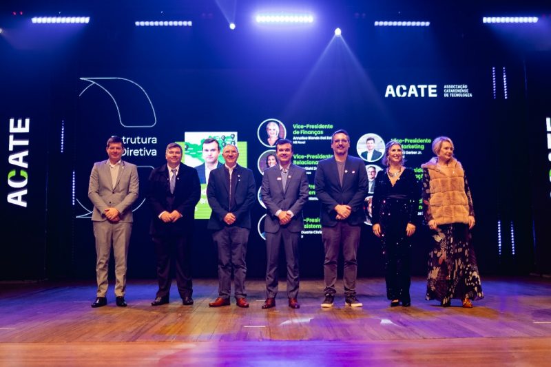 Posse da nova diretoria da Acate – Foto: DIVULGA&Ccedil;&Atilde;O/ACATE/ND