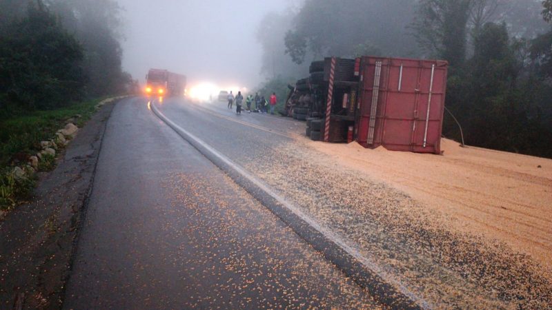 O primeiro acidente foi em Xaxim, no fim da tarde de s&aacute;bado. – Foto: Bombeiros/Reprodu&ccedil;&atilde;o