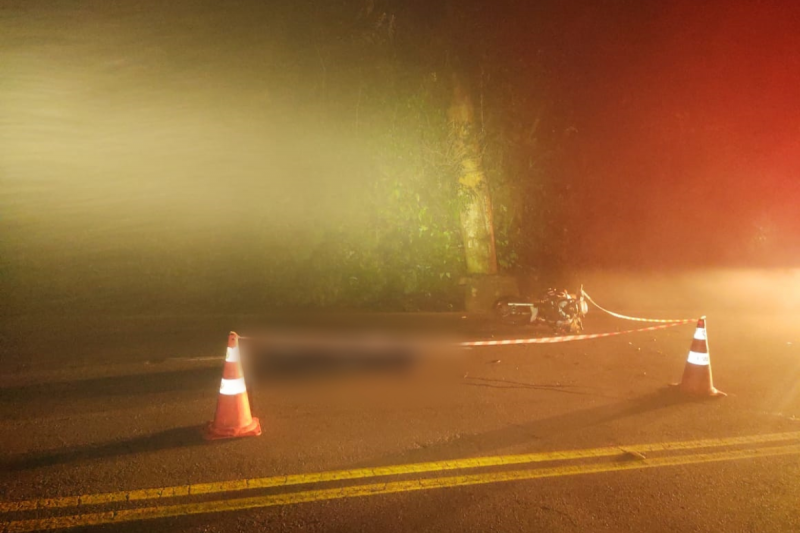 Um motociclista de Florianópolis morreu em um grave acidente na SC-150.