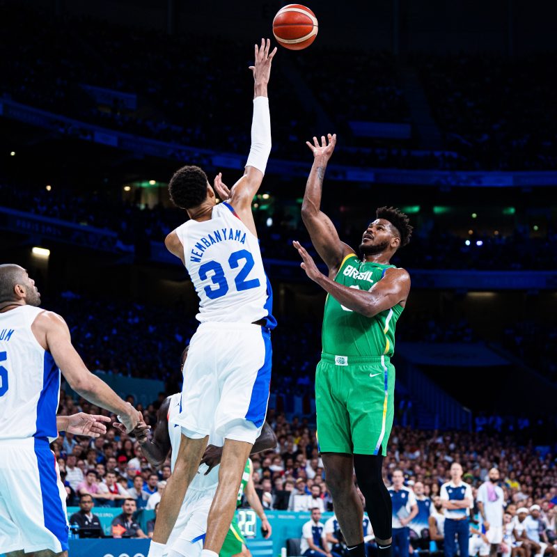 Brasil começou com derrota no basquete masculino nas olimpíadas 2024