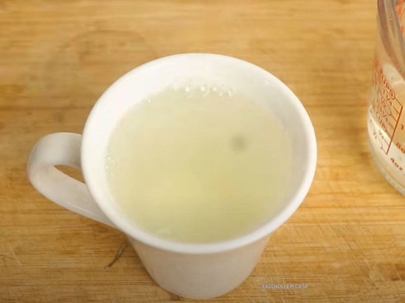 Chá para memória é feito com alecrim e limão 