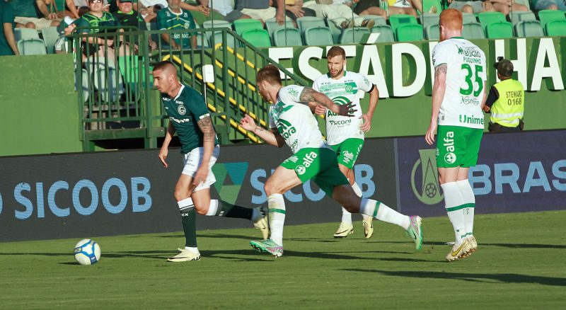 Chapecoense venceu o Goiás fora de casa e encerrou sequência negativa na Série B &#8211; Foto: Rosiron Rodrigues &#8211; Goiás E.C