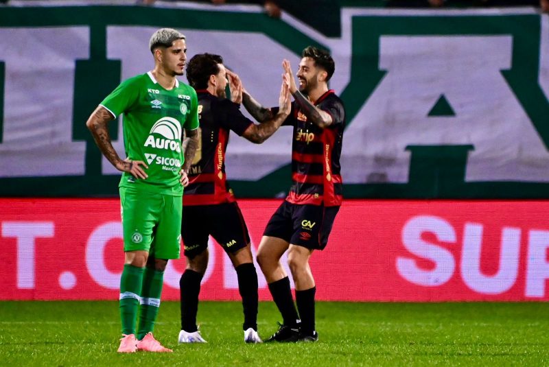 Chapecoense teve o gol de Mário Sérgio aos 50 minutos para empatar com o Sport